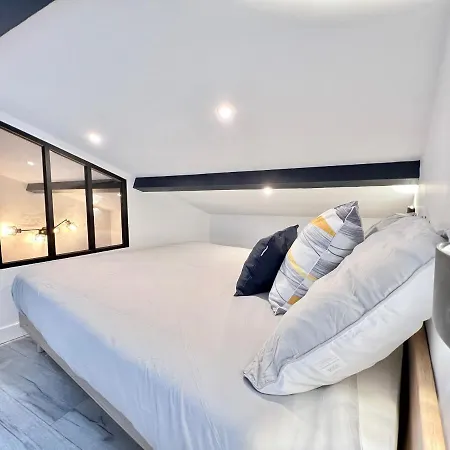 Le Loft ~ A 4 Min De La Gare, Fibre + Parking Prive 別荘