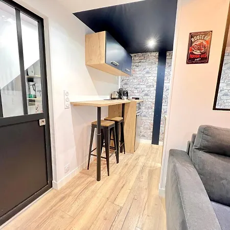 Le Loft ~ A 4 Min De La Gare, Fibre + Parking Prive 別荘